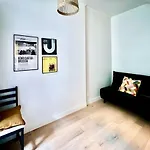 Charming Studio Next To The Eiffel Tower